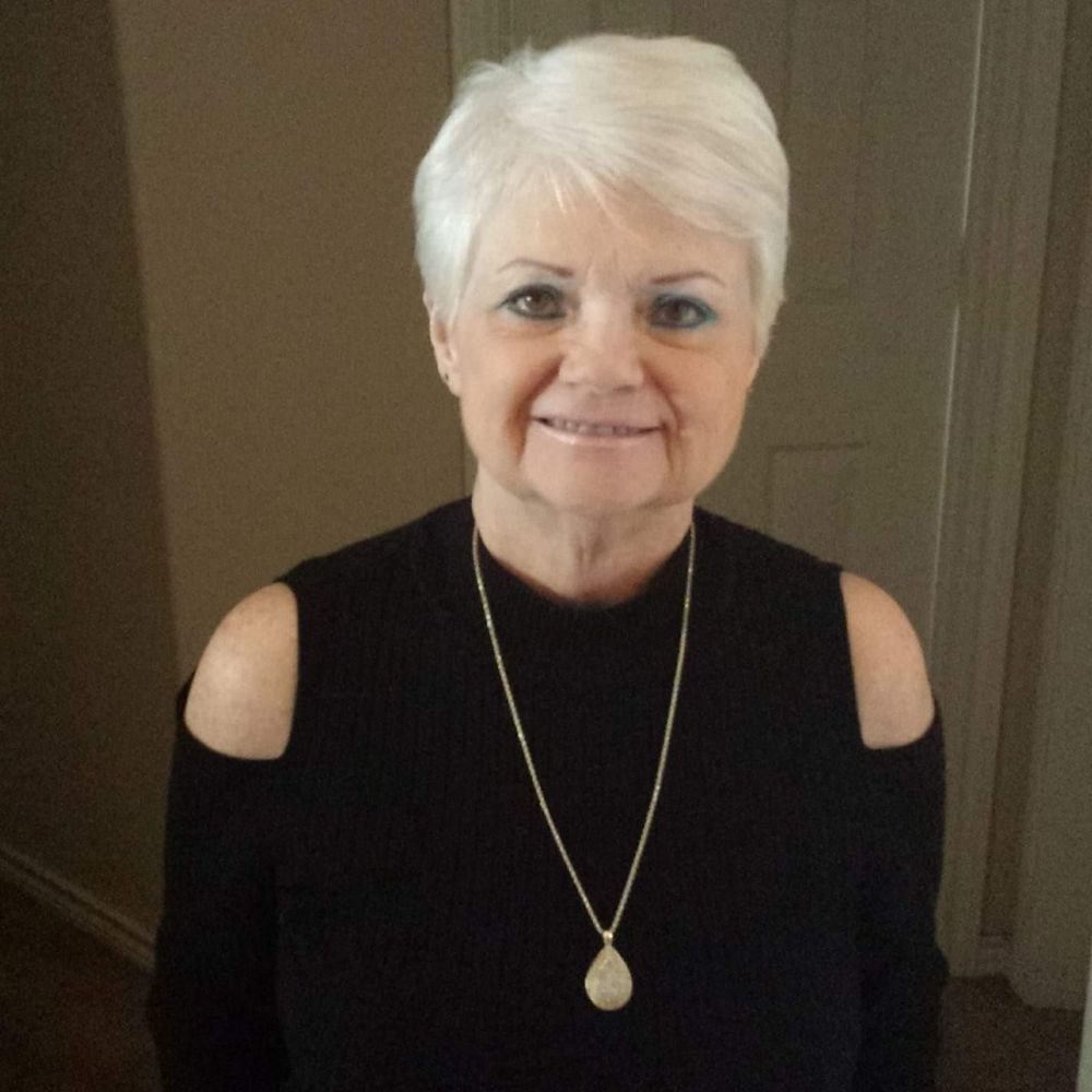 Meet your Posher, Debbie